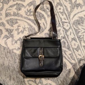 BLACK purse 👛